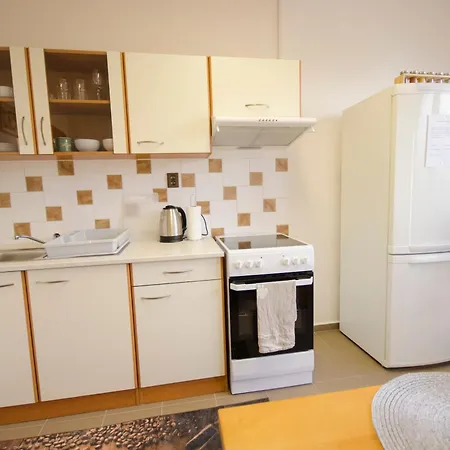 Apartamento Anika S Veľkým Parkovaním *