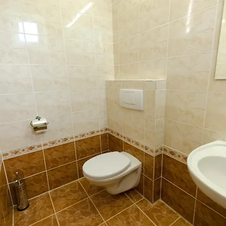 Apartamento Anika S Veľkým Parkovaním