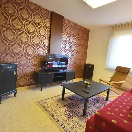 Apartamento Anika S Veľkým Parkovaním